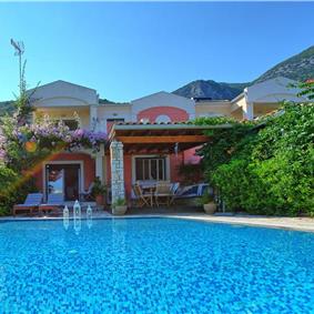 3 bedroom villa with pool and sea views in Barbati, Corfu, sleeps 8